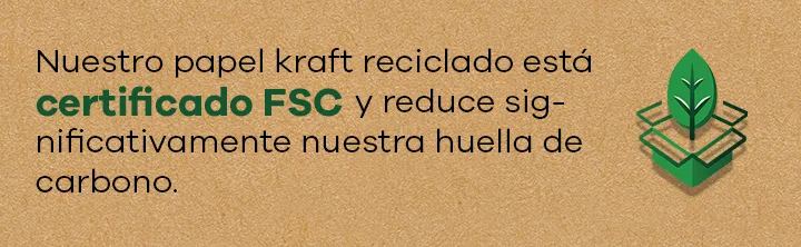 Ícono verde con hoja y caja, junto a texto sobre papel kraft reciclado con certificación FSC y menor huella de CO₂.