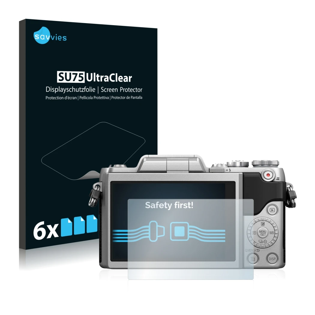 Parte frontal de un envase de producto con el logotipo de la marca Savvies. Al lado se muestra el dispositivo Panasonic Lumix 