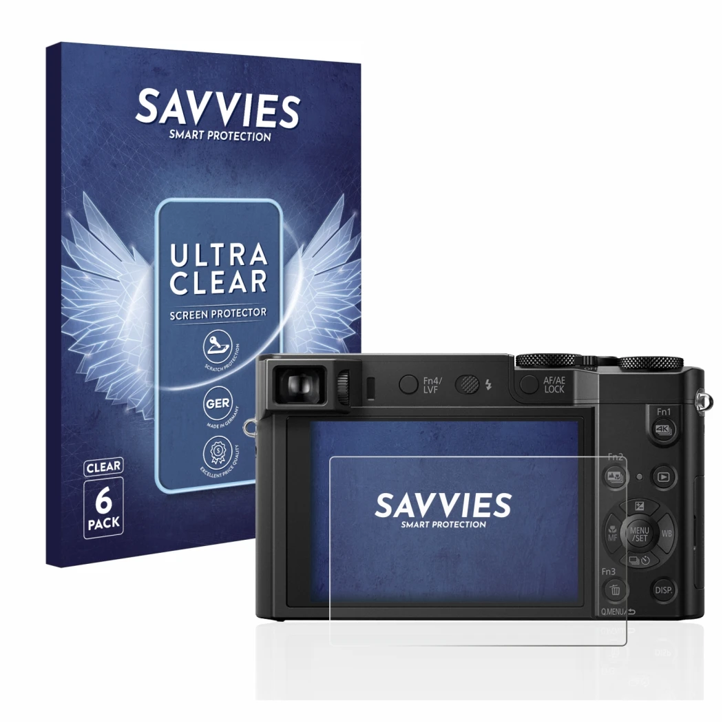 Parte frontal de un envase de producto con el logotipo de la marca Savvies. Al lado se muestra el dispositivo Panasonic Lumix 