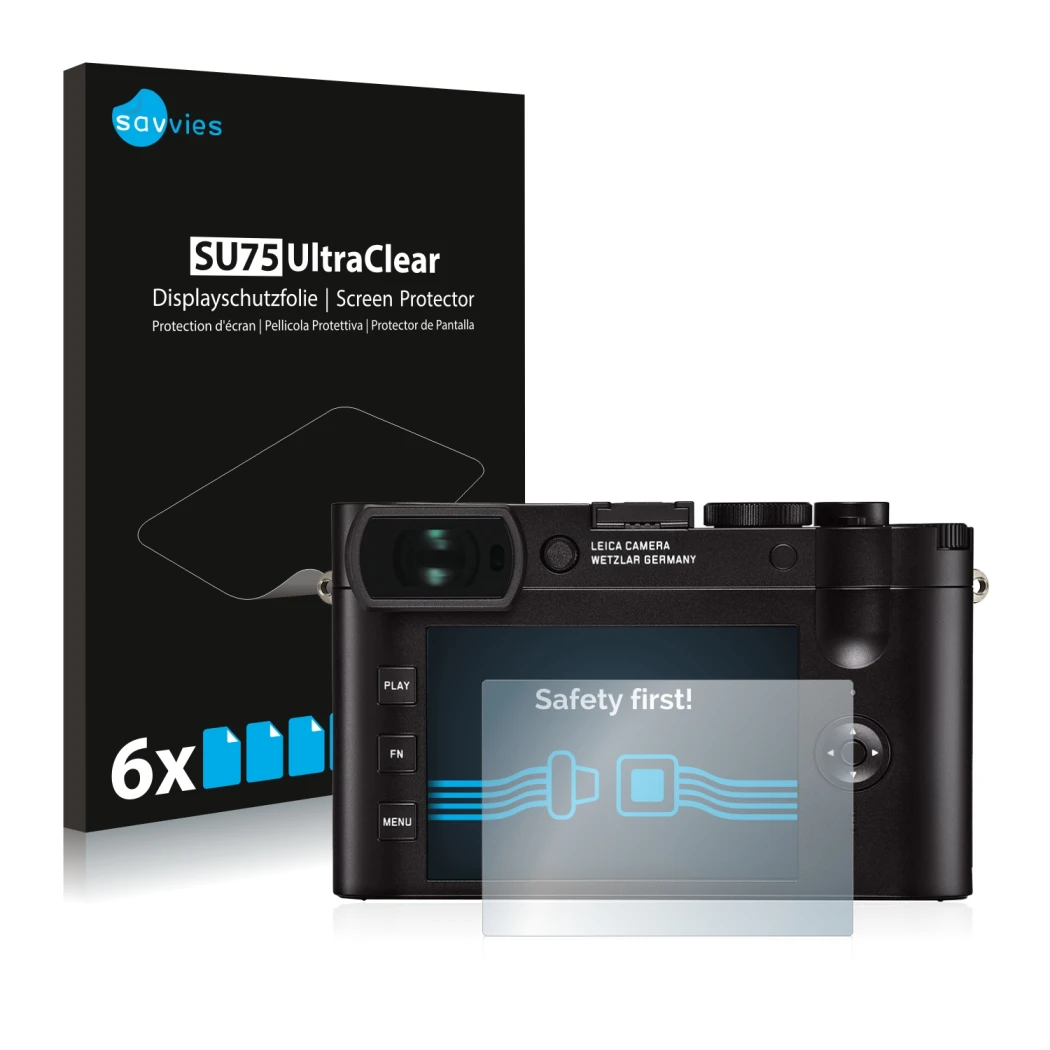 Parte frontal de un envase de producto con el logotipo de la marca Savvies. Al lado se muestra el dispositivo Leica Q2 con su 