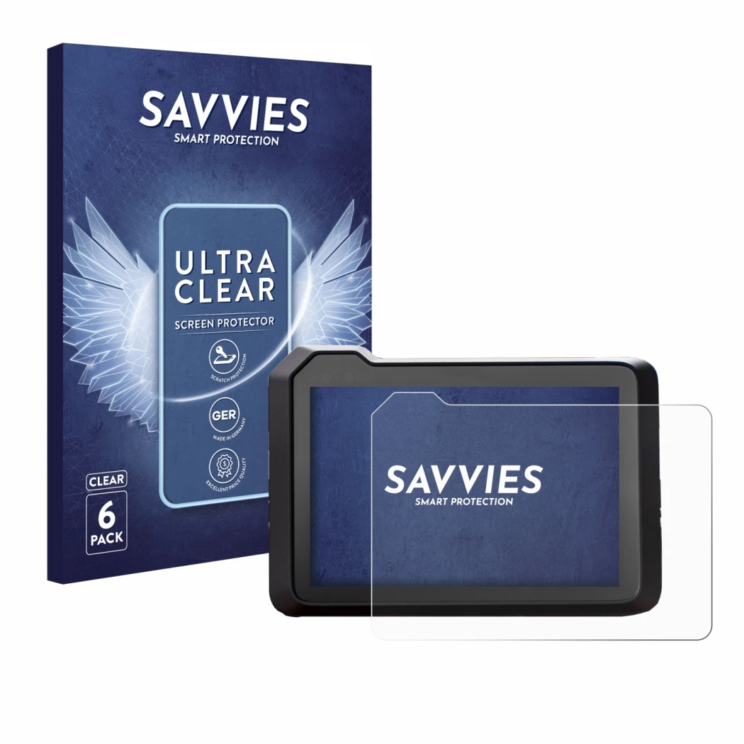 Parte frontal de un envase de producto con el logotipo de la marca Savvies. Al lado se muestra el dispositivo KTM 1390 Super D