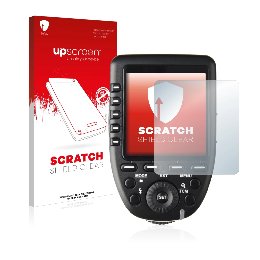 Parte frontal de un envase de producto con el logotipo de la marca upscreen. Al lado se muestra el dispositivo Godox XPro con