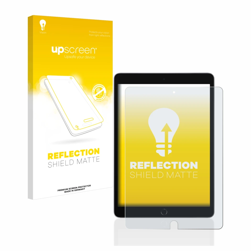 Parte frontal de un envase de producto con el logotipo de la marca upscreen. Al lado se muestra el dispositivo Apple iPad 10.2