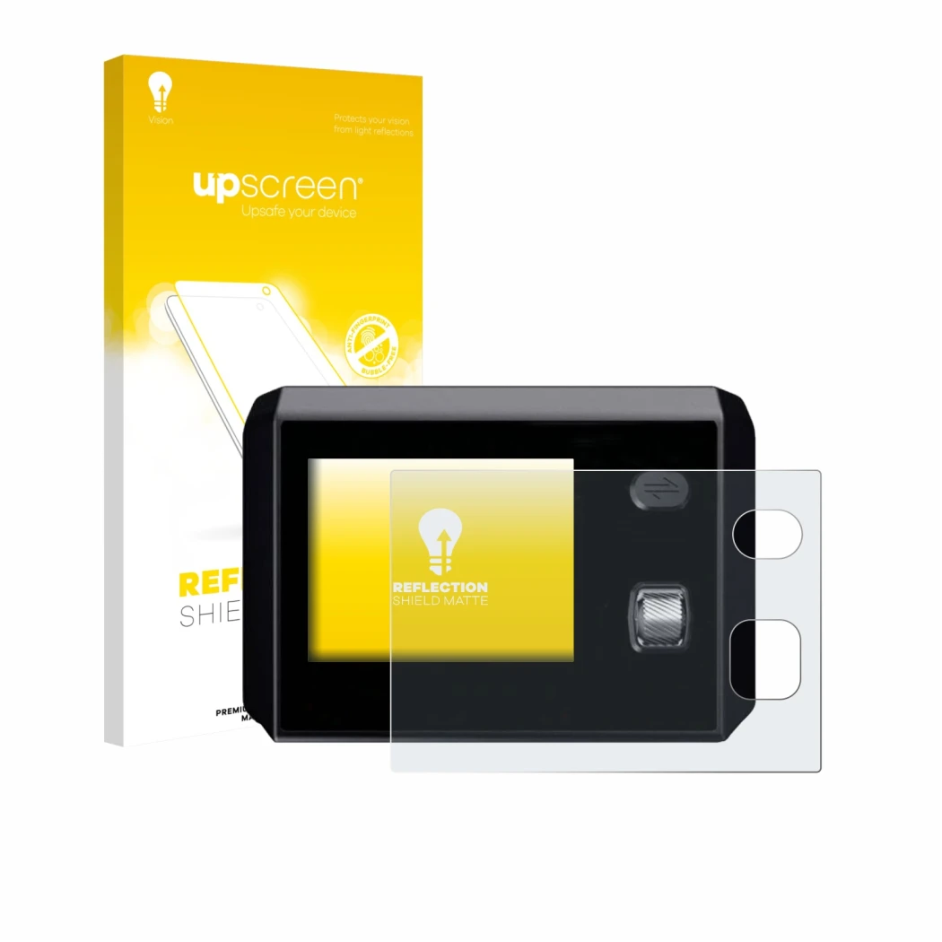 Parte frontal de un envase de producto con el logotipo de la marca upscreen. Al lado se muestra el dispositivo SkyRC MC5000 co