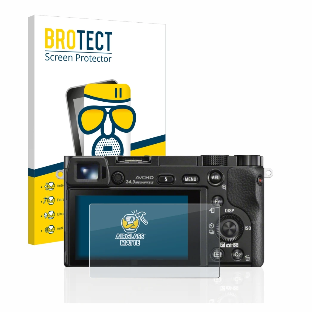 Parte frontal de un envase de producto con el logotipo de la marca BROTECT. Al lado se muestra el dispositivo Sony Alpha 6000 