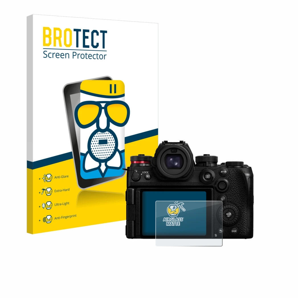 Parte frontal de un envase de producto con el logotipo de la marca BROTECT. Al lado se muestra el dispositivo Panasonic Lumix