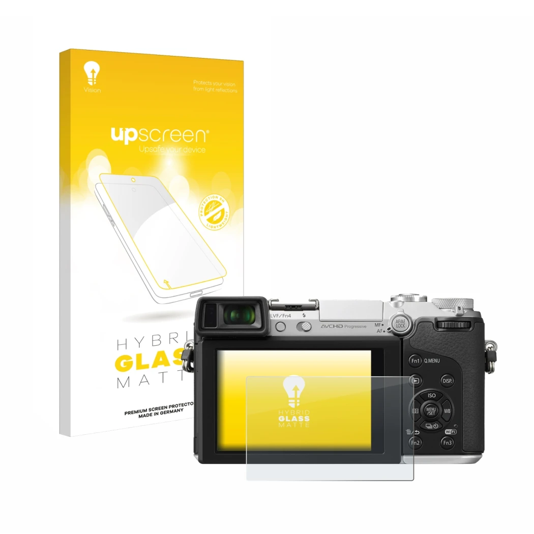 Parte frontal de un envase de producto con el logotipo de la marca upscreen. Al lado se muestra el dispositivo Panasonic Lumix