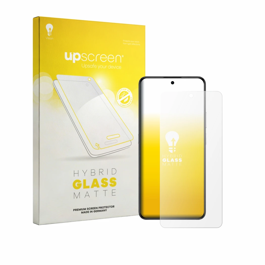 Parte frontal de un envase de producto con el logotipo de la marca upscreen. Al lado se muestra el dispositivo Honor X8d con s