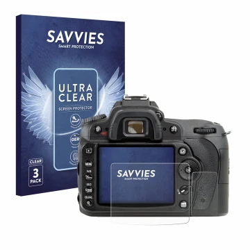 Parte frontal de un envase de producto con el logotipo de la marca Savvies. Al lado se muestra el dispositivo Nikon D90 con su