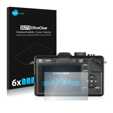 Parte frontal de un envase de producto con el logotipo de la marca Savvies. Al lado se muestra el dispositivo Panasonic Lumix 