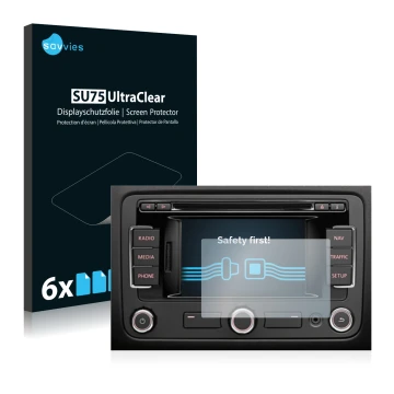 Parte frontal de un envase de producto con el logotipo de la marca Savvies. Al lado se muestra el dispositivo Volkswagen Passa