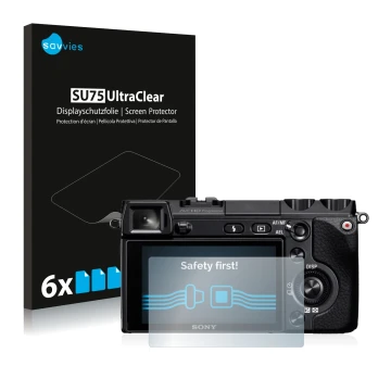 Parte frontal de un envase de producto con el logotipo de la marca Savvies. Al lado se muestra el dispositivo Sony Alpha NEX-7