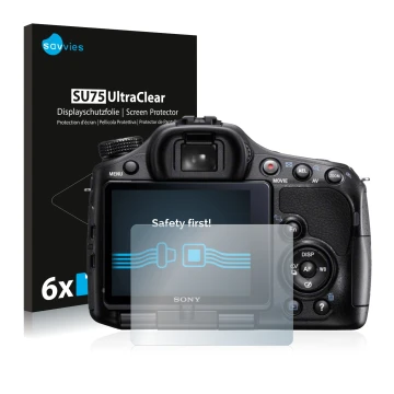 Parte frontal de un envase de producto con el logotipo de la marca Savvies. Al lado se muestra el dispositivo Sony Alpha 57 (S