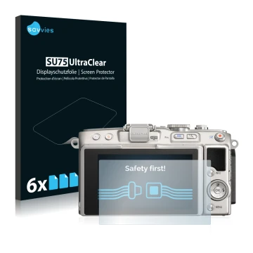 Parte frontal de un envase de producto con el logotipo de la marca Savvies. Al lado se muestra el dispositivo Olympus PEN Lite