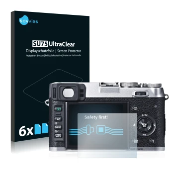 Parte frontal de un envase de producto con el logotipo de la marca Savvies. Al lado se muestra el dispositivo Fujifilm X100S c