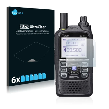 Parte frontal de un envase de producto con el logotipo de la marca Savvies. Al lado se muestra el dispositivo Icom ID-51 con s