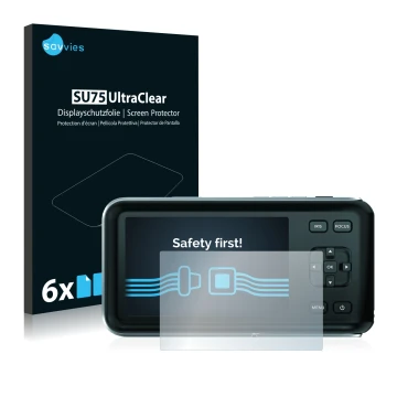 Parte frontal de un envase de producto con el logotipo de la marca Savvies. Al lado se muestra el dispositivo Blackmagic Pocke