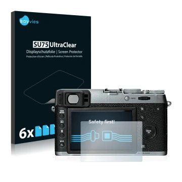 Parte frontal de un envase de producto con el logotipo de la marca Savvies. Al lado se muestra el dispositivo Fujifilm X100T c