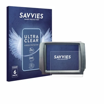 Parte frontal de un envase de producto con el logotipo de la marca Savvies. Al lado se muestra el dispositivo Uconnect 8.4