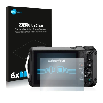 Parte frontal de un envase de producto con el logotipo de la marca Savvies. Al lado se muestra el dispositivo Ricoh WG-6 con s