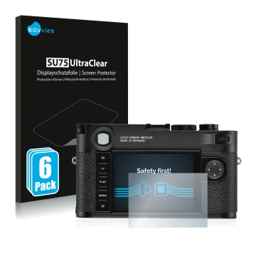 Parte frontal de un envase de producto con el logotipo de la marca Savvies. Al lado se muestra el dispositivo Leica M10-R con 