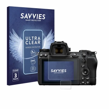 Parte frontal de un envase de producto con el logotipo de la marca Savvies. Al lado se muestra el dispositivo Nikon Z 6 II con