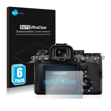 Parte frontal de un envase de producto con el logotipo de la marca Savvies. Al lado se muestra el dispositivo Sony Alpha 1 con