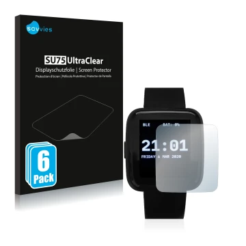 Parte frontal de un envase de producto con el logotipo de la marca Savvies. Al lado se muestra el dispositivo Pine64 PineTime 