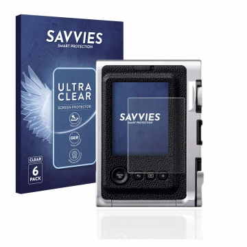 Parte frontal de un envase de producto con el logotipo de la marca Savvies. Al lado se muestra el dispositivo Fujifilm Instax 
