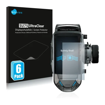 Parte frontal de un envase de producto con el logotipo de la marca Savvies. Al lado se muestra el dispositivo Futaba 10PX con 