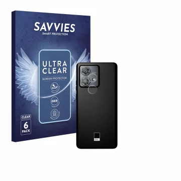 Parte frontal de un envase de producto con el logotipo de la marca Savvies. Al lado se muestra el dispositivo Motorola Edge 40