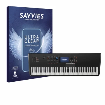 Parte frontal de un envase de producto con el logotipo de la marca Savvies. Al lado se muestra el dispositivo Yamaha MODX8+ co