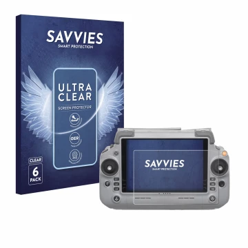 Parte frontal de un envase de producto con el logotipo de la marca Savvies. Al lado se muestra el dispositivo DJI RC Plus 2 co