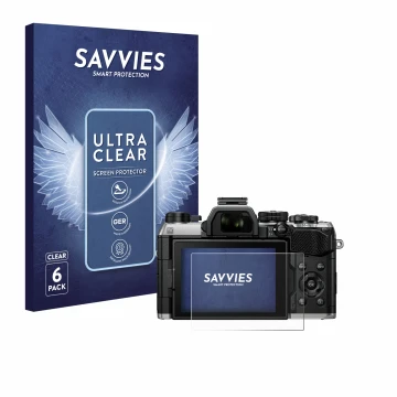 Parte frontal de un envase de producto con el logotipo de la marca Savvies. Al lado se muestra el dispositivo Olympus OM Syste