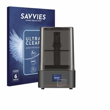 Parte frontal de un envase de producto con el logotipo de la marca Savvies. Al lado se muestra el dispositivo Anycubic Photon 