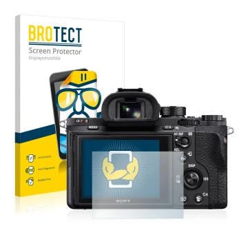 Parte frontal de un envase de producto con el logotipo de la marca BROTECT. Al lado se muestra el dispositivo Sony Alpha 7R II
