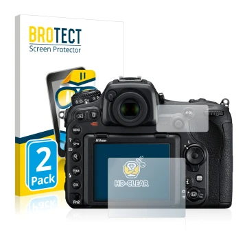 Parte frontal de un envase de producto con el logotipo de la marca BROTECT. Al lado se muestra el dispositivo Nikon D500 con s