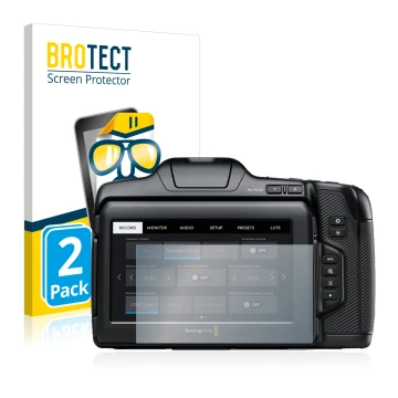 Parte frontal de un envase de producto con el logotipo de la marca BROTECT. Al lado se muestra el dispositivo Blackmagic Pocke