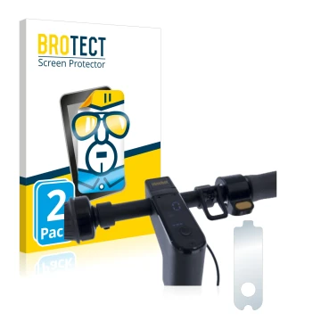 Parte frontal de un envase de producto con el logotipo de la marca BROTECT. Al lado se muestra el dispositivo Segway Ninebot K