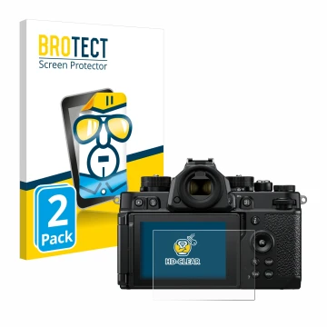 Parte frontal de un envase de producto con el logotipo de la marca BROTECT. Al lado se muestra el dispositivo Nikon Z F con su