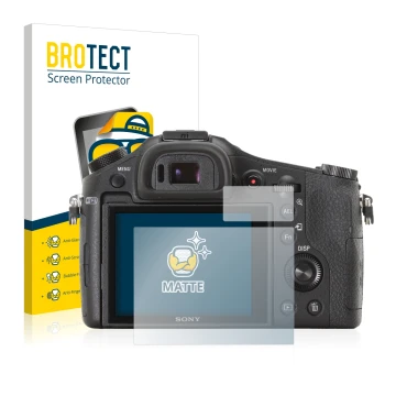 Parte frontal de un envase de producto con el logotipo de la marca BROTECT. Al lado se muestra el dispositivo Sony Cyber-Shot 