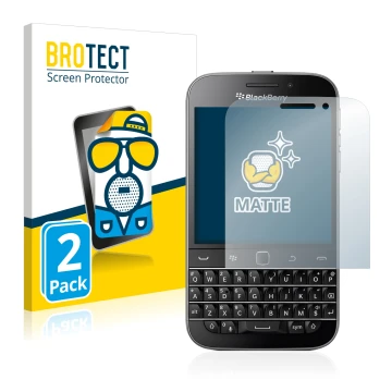 Parte frontal de un envase de producto con el logotipo de la marca BROTECT. Al lado se muestra el dispositivo Blackberry Class