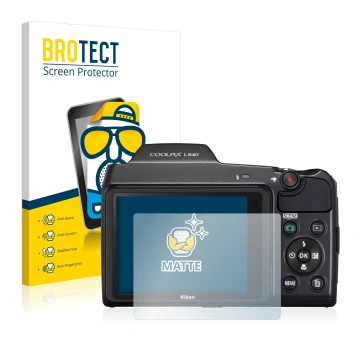 Parte frontal de un envase de producto con el logotipo de la marca BROTECT. Al lado se muestra el dispositivo Nikon Coolpix L8