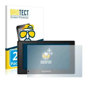 Parte frontal de un envase de producto con el logotipo de la marca BROTECT. Al lado se muestra el dispositivo Garmin DriveSmar