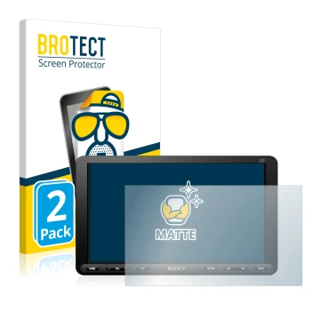 Parte frontal de un envase de producto con el logotipo de la marca BROTECT. Al lado se muestra el dispositivo Sony XAV-AX8050D