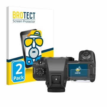 Parte frontal de un envase de producto con el logotipo de la marca BROTECT. Al lado se muestra el dispositivo Fujifilm GFX100 