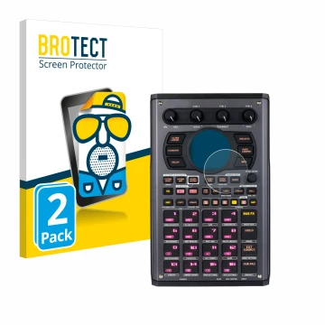 Parte frontal de un envase de producto con el logotipo de la marca BROTECT. Al lado se muestra el dispositivo Roland SP-404MKI