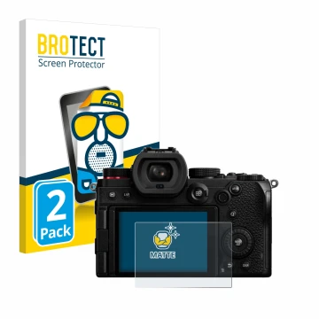 Parte frontal de un envase de producto con el logotipo de la marca BROTECT. Al lado se muestra el dispositivo Panasonic Lumix 