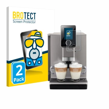 Parte frontal de un envase de producto con el logotipo de la marca BROTECT. Al lado se muestra el dispositivo Nivona NICR 930 