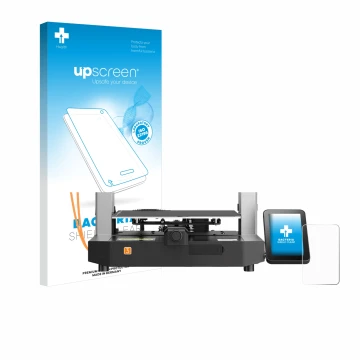 Parte frontal de un envase de producto con el logotipo de la marca upscreen. Al lado se muestra el dispositivo Anycubic Kobra 